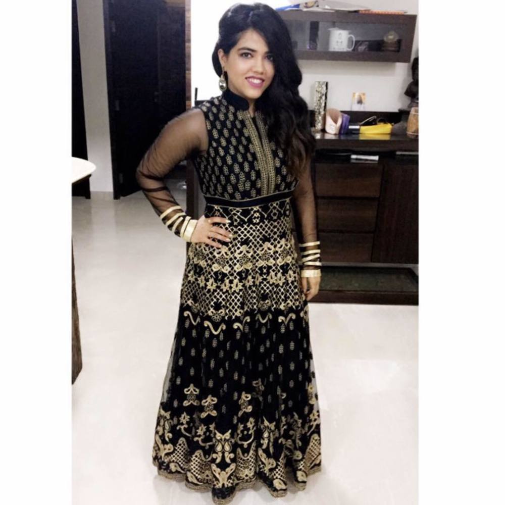 Meet your Posher, Aesha